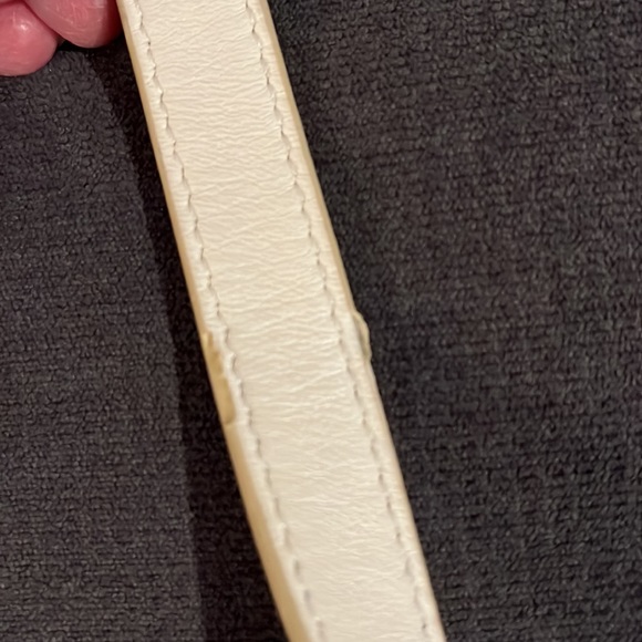 Coach Crossbody Canvas 8x9” bag. Signature Hardware on Front pocket & zipper - Picture 9 of 15